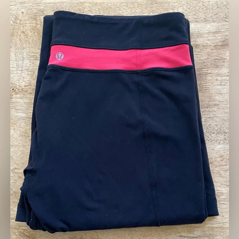 Lululemon Women’s Sz 12 Groove‎ Pant in Black/Bloom Juice